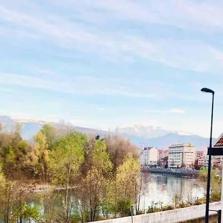 Apartament Les Quais, Vue Fleuve, Proche Gare & Parking Prive